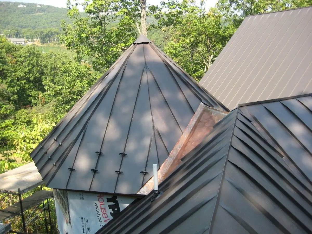 Professional Gutter Cleaning by Craftsman Roofing in Festival Foothills
